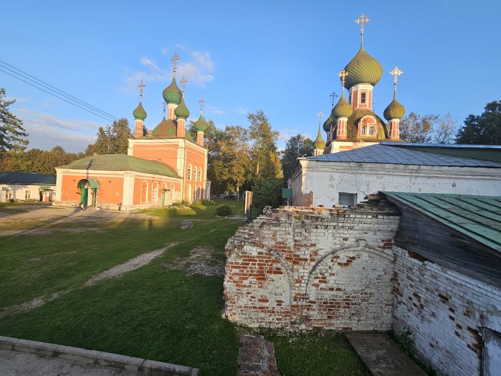 Переславль-Залесский. Фестиваль «Искусство жить на даче». Вино, мангалица и дача Коровина.